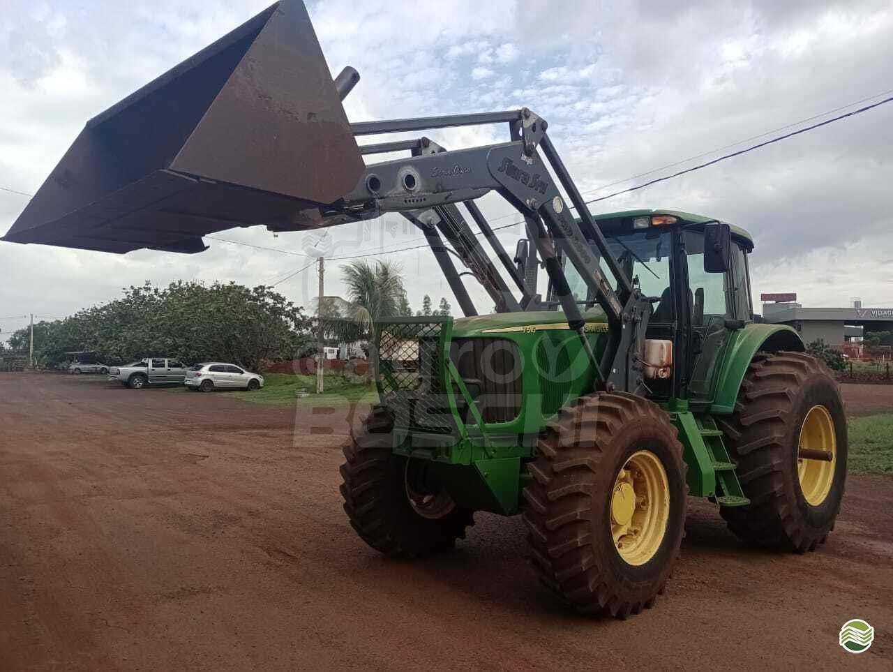 TRATOR JOHN DEERE JOHN DEERE 7515 Tração 4x4 AgroBoschi SAO JORGE DO IVAI PARANÁ PR